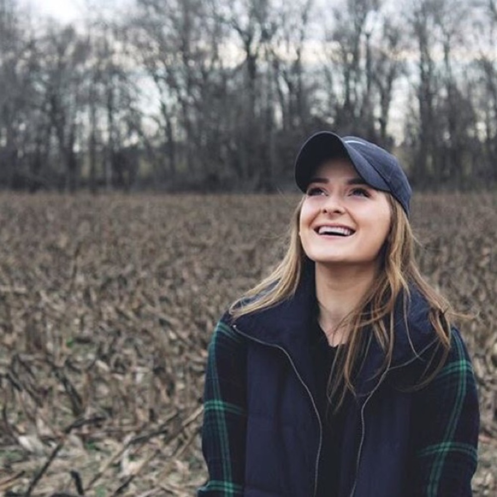 Meet your Posher, Megan